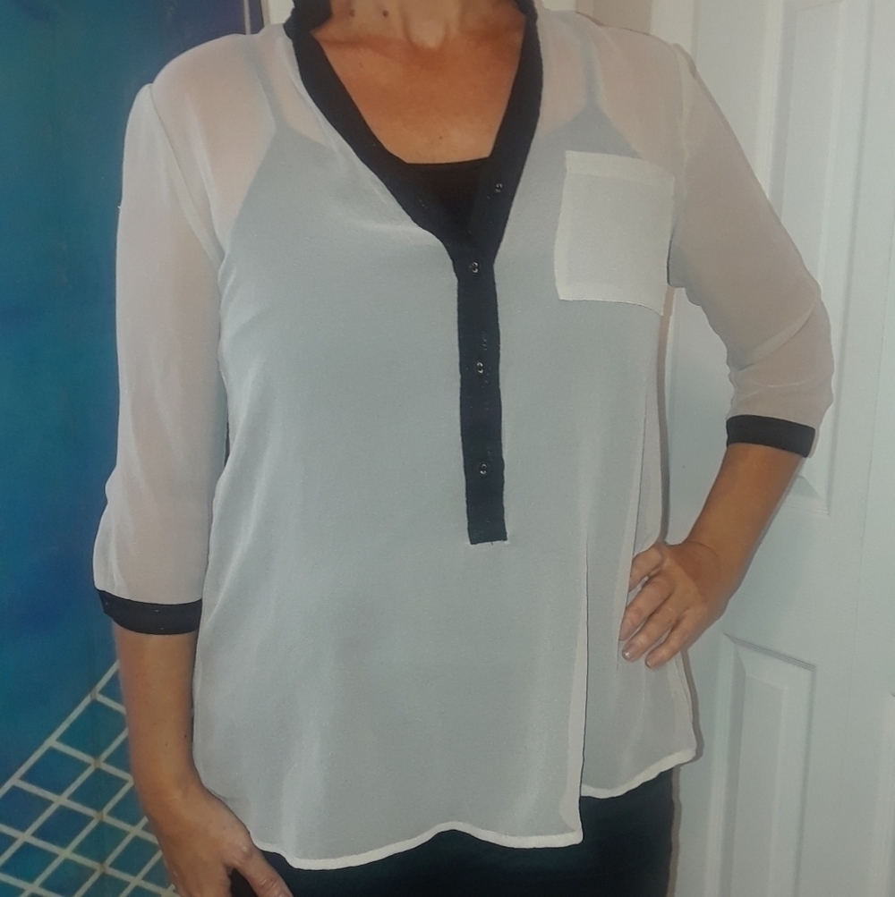 SIMPLY Vera Sheer, Champagne Top With Slit Back